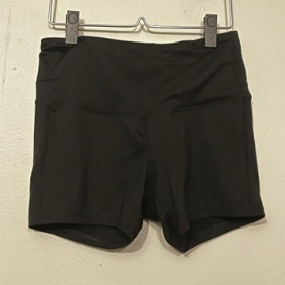 Champion Short Yoga Shorts (M)